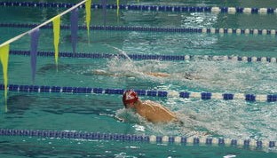 爱游戏网页版-全国青少年游泳锦标赛青春风采尽展，全国青少年游泳比赛成绩