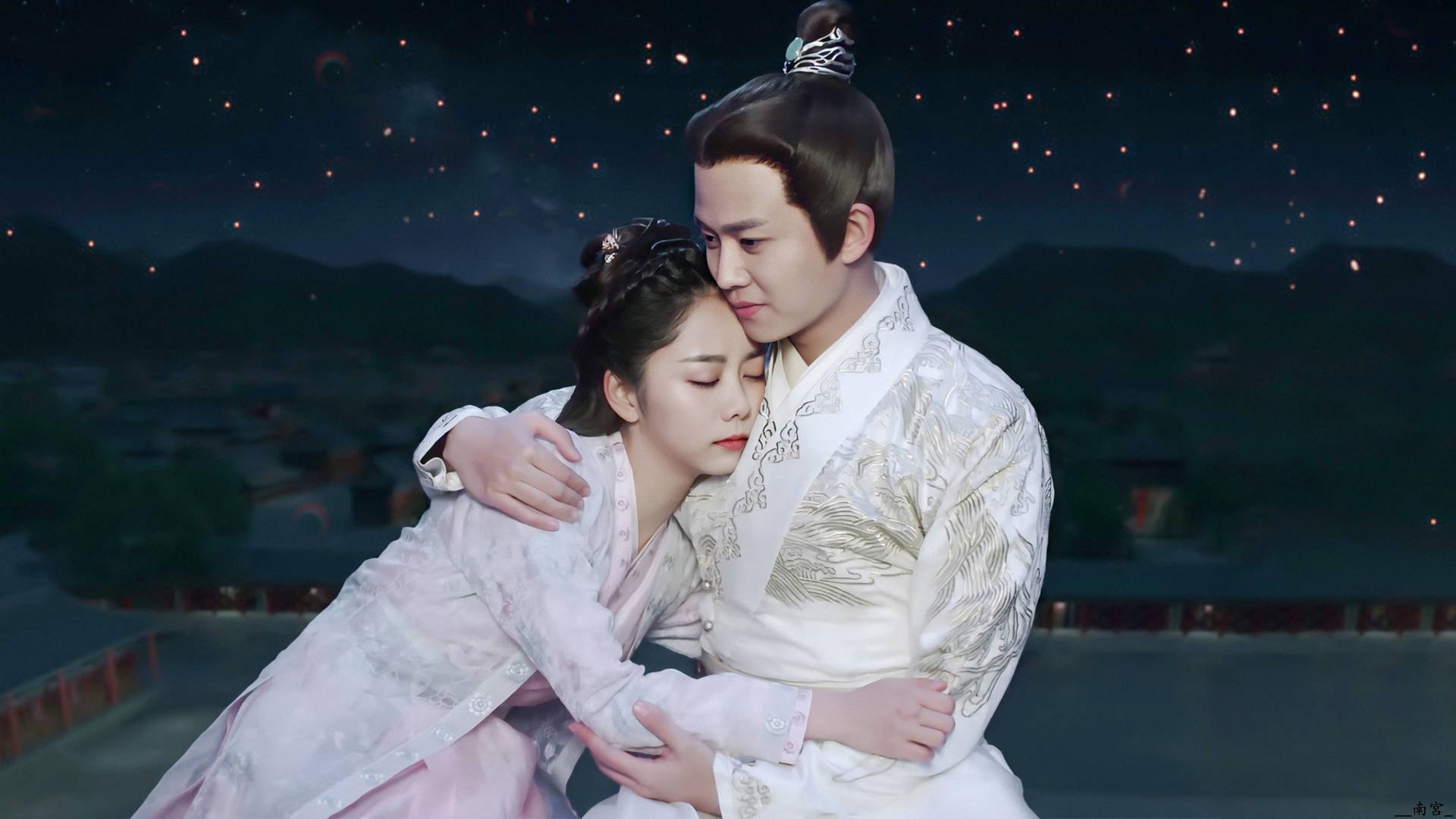 AYX体育官网-李娜与老公出席公益慈善拍卖会，李娜经历